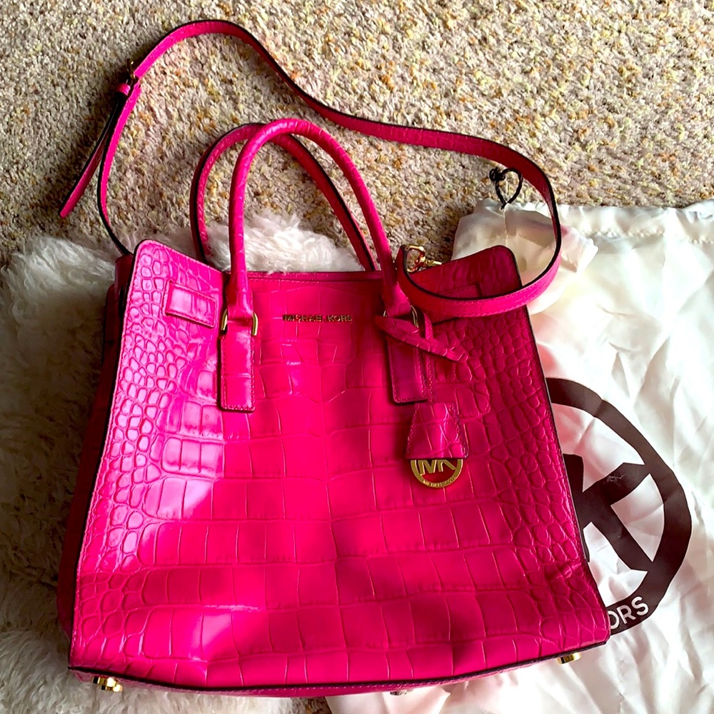 Michael Kors Dillon Lg Croc-Embossed Leather Bag
